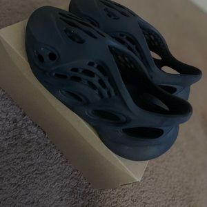 Authentic Yeezys, onyx, foam runners